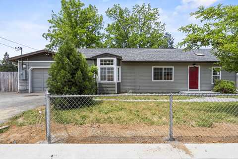 1405 Fruitdale Drive, Grants Pass, OR 97527