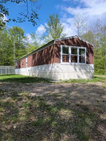 8904 Buck Trail, Frederic, MI 49733