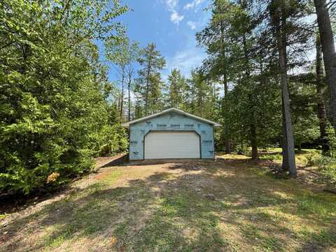 17023 Pineview Drive, Presque Isle, MI 49777