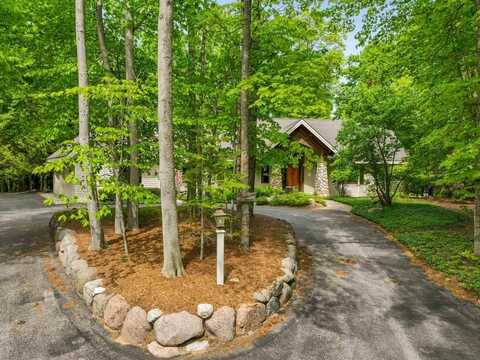 3264 GREENBRIAR, HARBOR SPRINGS, MI 49740