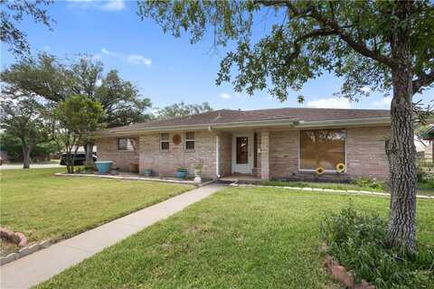 227 N Pasadena Drive, Kingsville, TX 78363