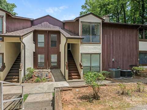 7378 Winery Lane, Charlotte, NC 28227