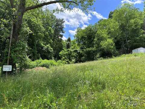105 Round Table Trail, Asheville, NC 28803