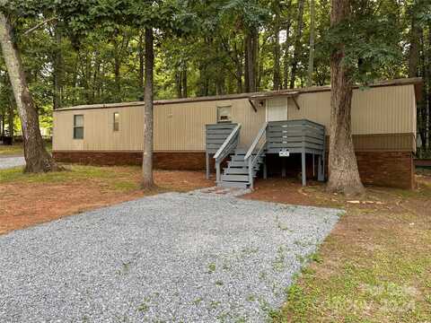 225 Starlight Drive, Lincolnton, NC 28092