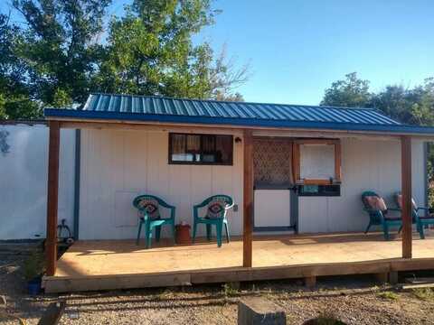 11 Central N, Dutton, MT 59433