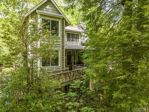 102 Honey Bee Bend, Cashiers, NC 28741