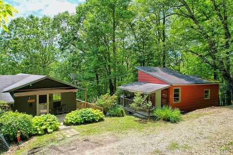 241 West Duck Mountain Road, Scaly Mountain, NC 28775