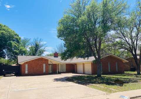 122 Parkwood Lane, Levelland, TX 79336