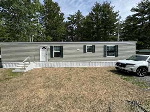 18 Austin Drive, Orono, ME 04473