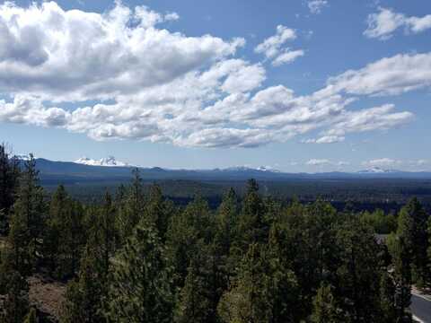 1845 NW Perspective Drive, Bend, OR 97703