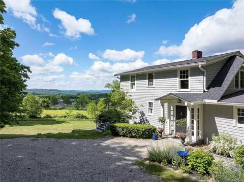 929 Old Quaker Hill Road, Pawling, NY 12564
