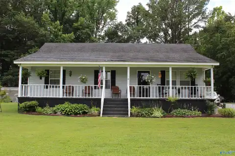 125 County Road 575, Trinity, AL 35673