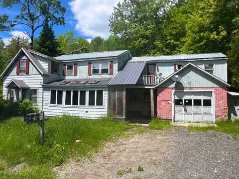 36 Sparrow Lane, Wilmington, VT 05363