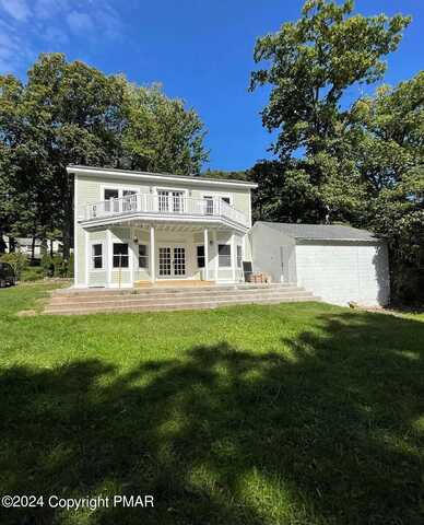 37 Mt Pocono Court, Mount Pocono, PA 18344