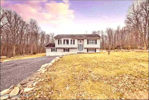 122 Red Squirrel Court, East Stroudsburg, PA 18302