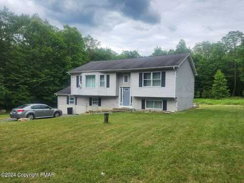 122 Red Squirrel Court, East Stroudsburg, PA 18302