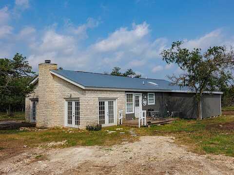 136 Deer Run Dr, Mountain Home, TX 78058