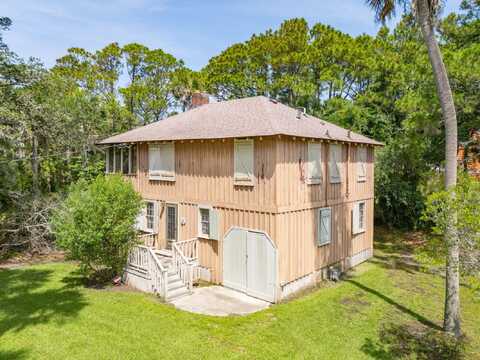 712 W Ashley Avenue, Folly Beach, SC 29439