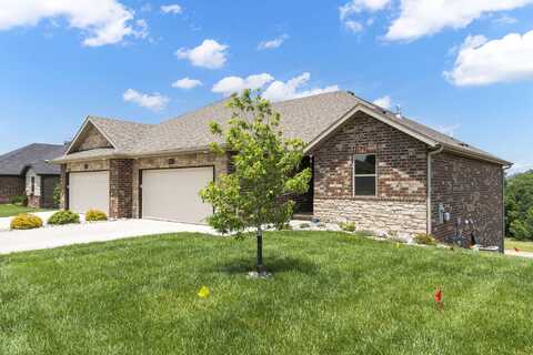 827 East Crystal Avenue, Nixa, MO 65714