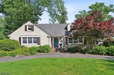 16 Fairview Ter, Maplewood, NJ 07040