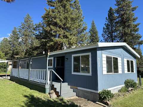 527 S 2nd Street, Chiloquin, OR 97624