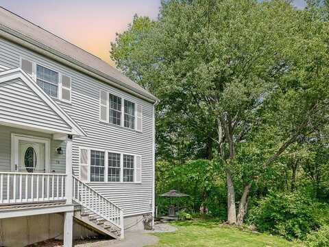 20 Casey Way, Attleboro, MA 02703