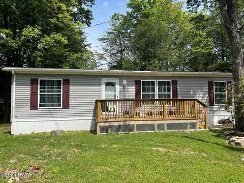 111 Middle Road, Greentown, PA 18426