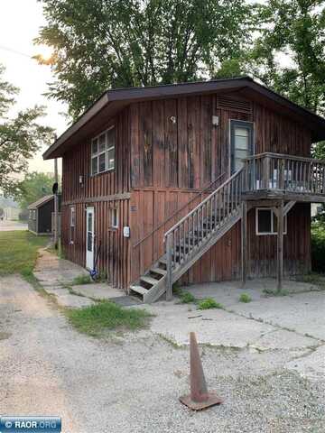 20 E 1st St, Cook, MN 55723