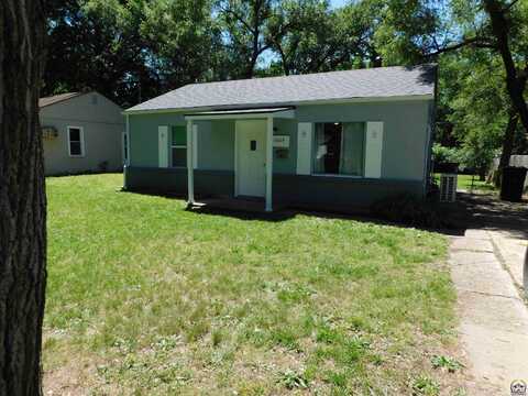 1805 SW Burnett RD, Topeka, KS 66604