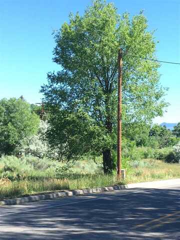 316 Salazar Road, Taos, NM 87571
