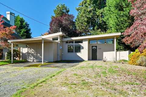 112Th, BELLEVUE, WA 98004