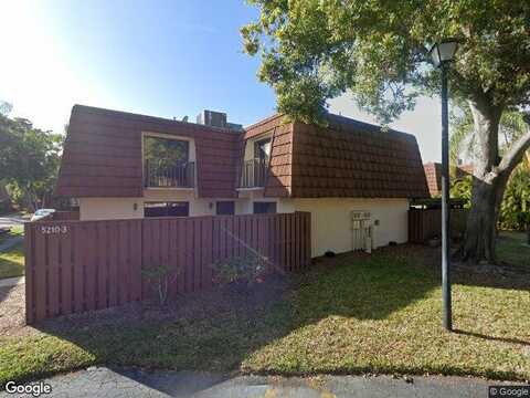 Cedarbend Dr, Fort Myers, FL 33919