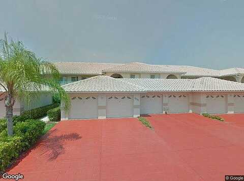 Michael Cir, Naples, FL 34113