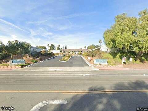 E Mission Rd Spc 88, Fallbrook, CA 92028