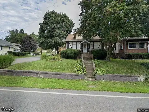 Wolf Ave, ROCHESTER, PA 15074