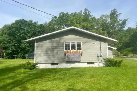 Redbud, LATROBE, PA 15650