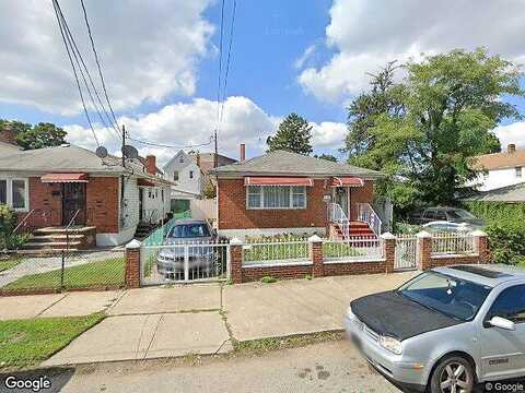 132Nd, SOUTH OZONE PARK, NY 11420