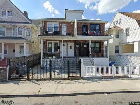 Chandler, FAR ROCKAWAY, NY 11691