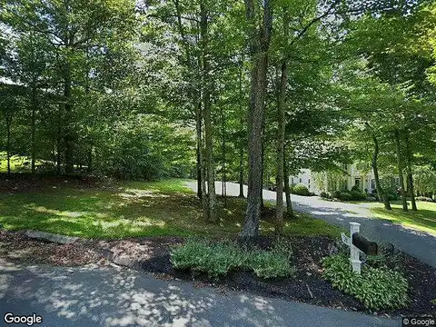 Pine Tree Hill, NEWTOWN, CT 06470