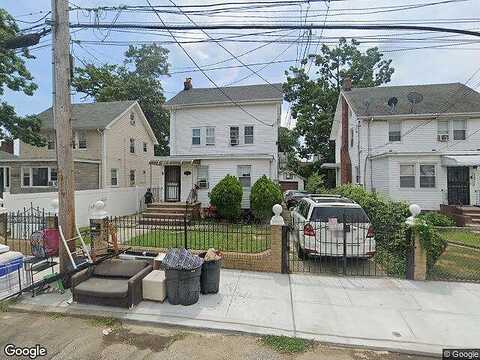 105Th, QUEENS VILLAGE, NY 11429