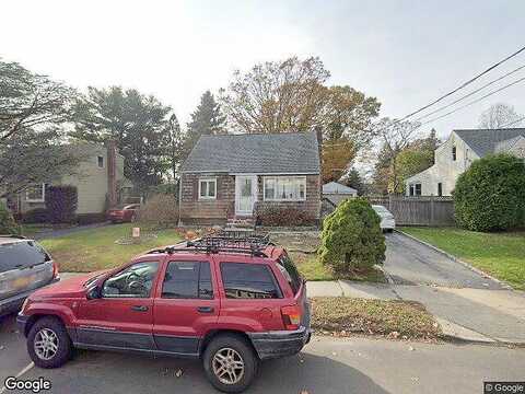 Phyllis, LINDENHURST, NY 11757