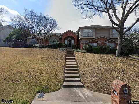 Woodford, ARLINGTON, TX 76013