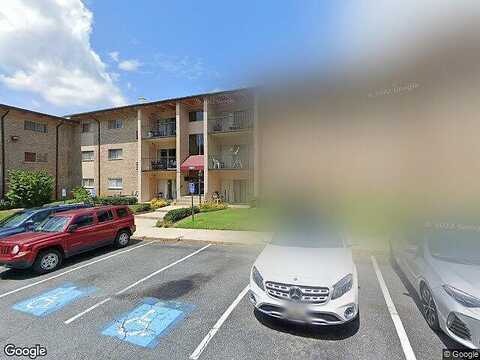 Fontainebleau Dr, New Carrollton, MD 20784