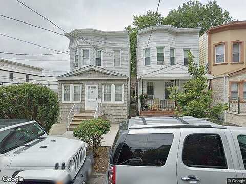 79Th, WOODHAVEN, NY 11421