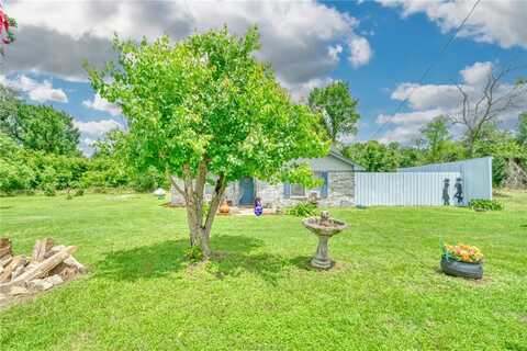 840 Mustang Loop, Madisonville, TX 77864