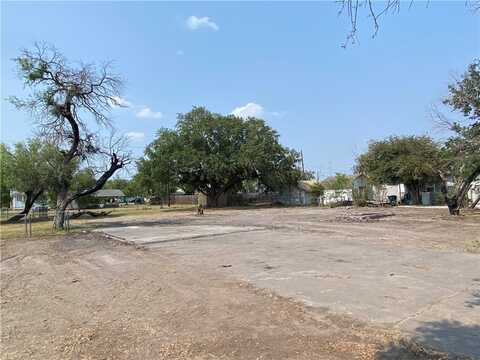 1019 E Sinton Street, Sinton, TX 78387