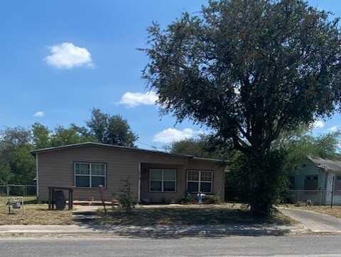 110 Encinal Street, Alice, TX 78332