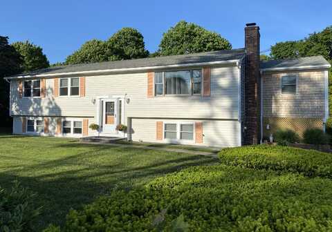 1335 County Road, Cataumet, MA 02534