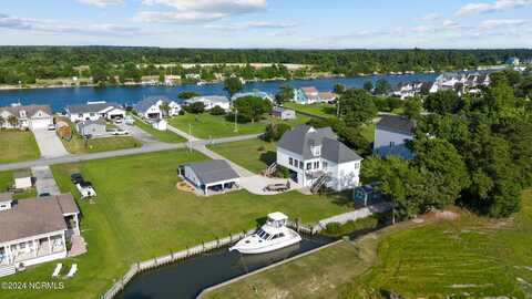 691 Sea Gate Drive, Newport, NC 28570