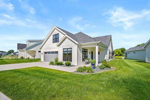 2911 Green Hills Drive, Ames, IA 50014